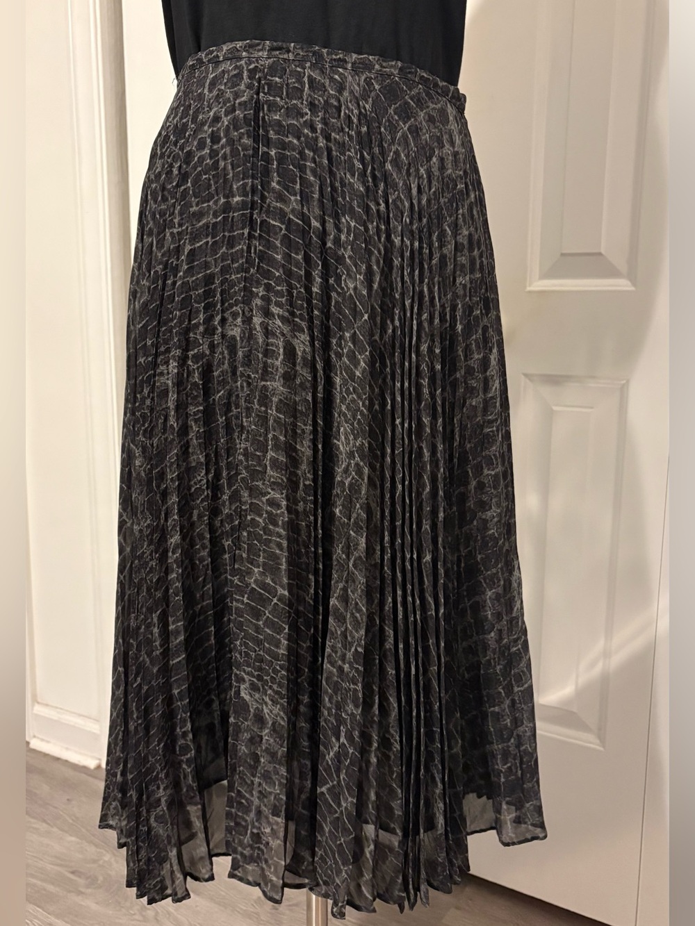 RALPH LAUREN Black-and-Gray Animal Print Pleated Midi Skirt